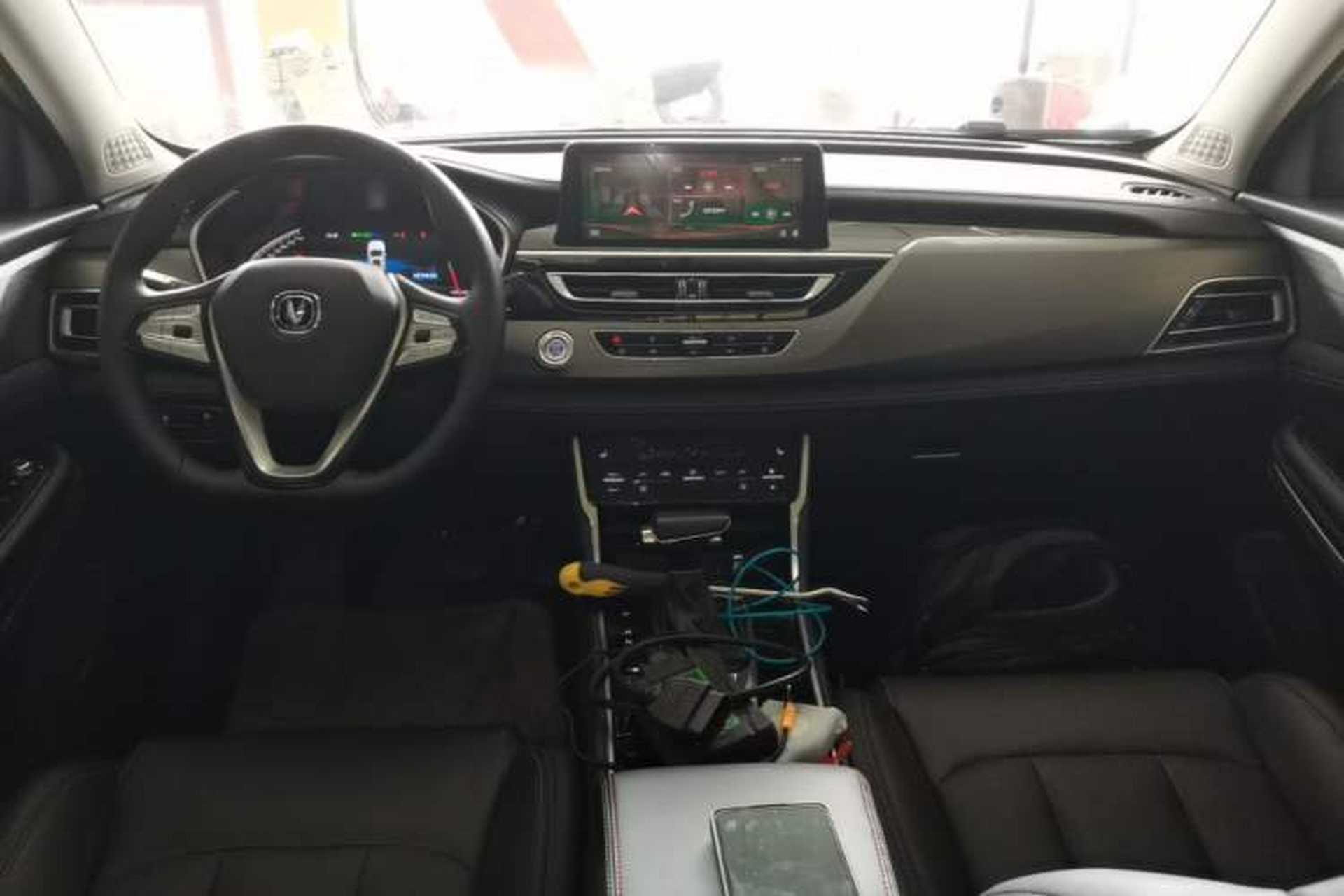 Used CHANGAN CS75 2021 Honor Million Edition 280T DCT Navigation Model Center Console