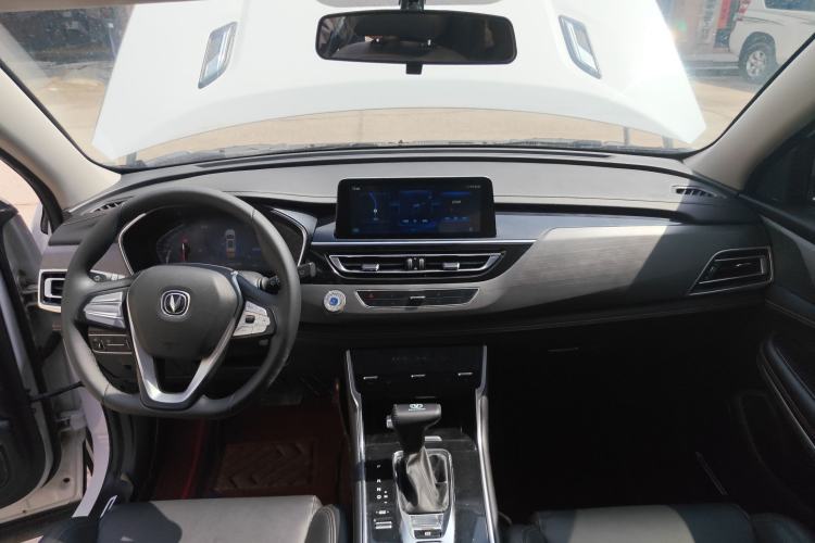 Used CHANGAN CS75 2021 Honor Million Edition 280T DCT Luxury Model Center Console