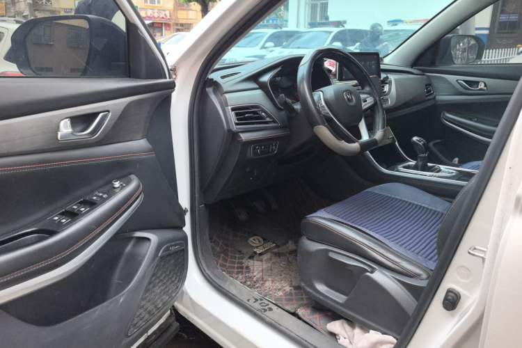 Used CHANGAN CS75 2021 Honor Million Edition 280T Manual Elite Model Driver Seat
