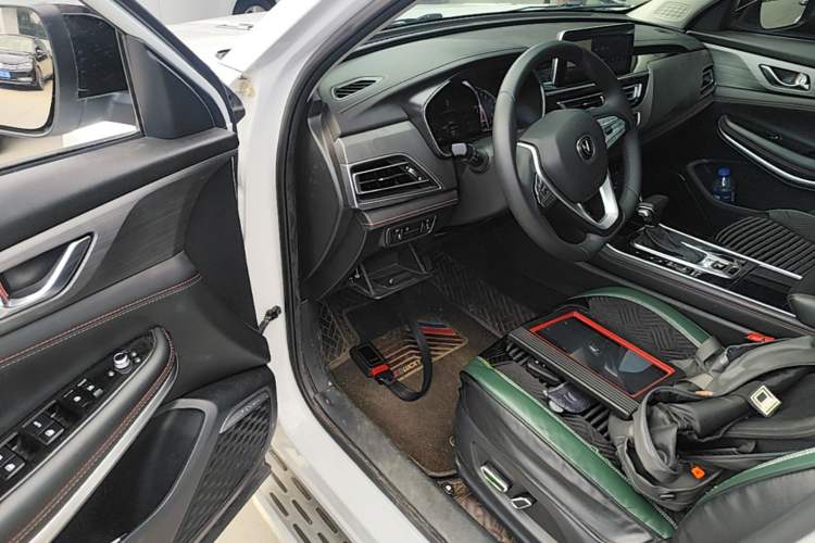 Used CHANGAN CS75 2021 Honor Million Edition 280T DCT Prestige Model Driver Seat