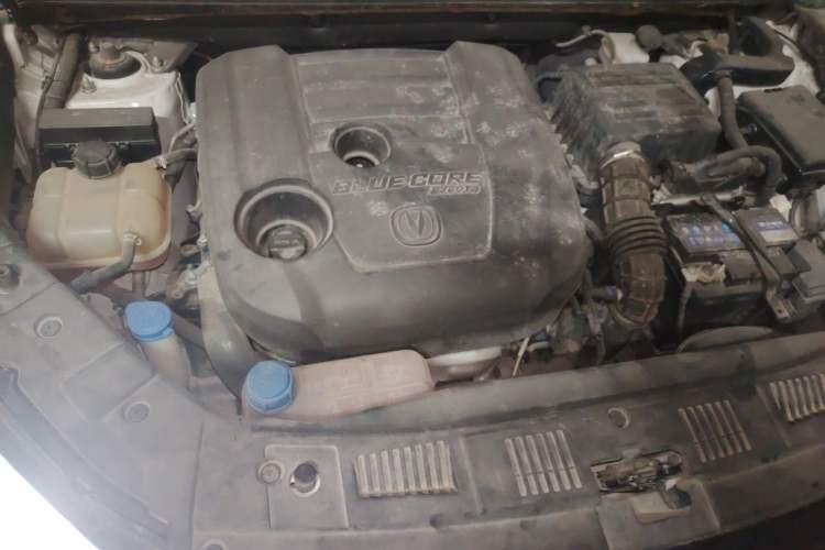 Used CHANGAN CS75 2021 Honor Million Edition 280T DCT Luxury Model Engine Bay