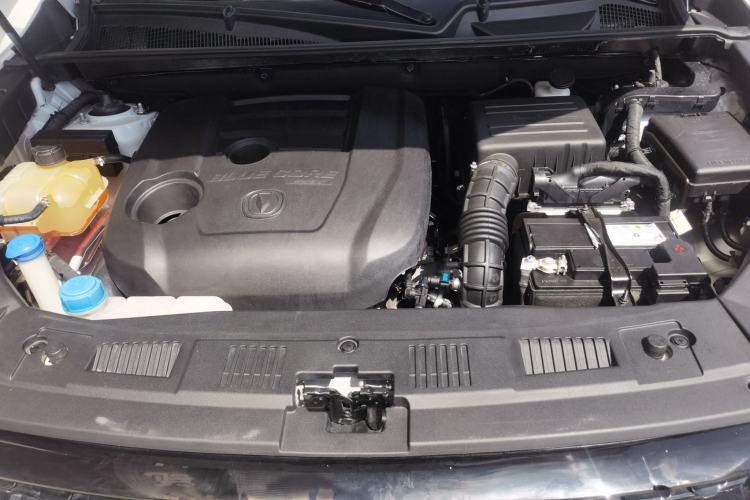 Used CHANGAN CS75 2021 Honor Million Edition 280T DCT Luxury Model Engine Bay
