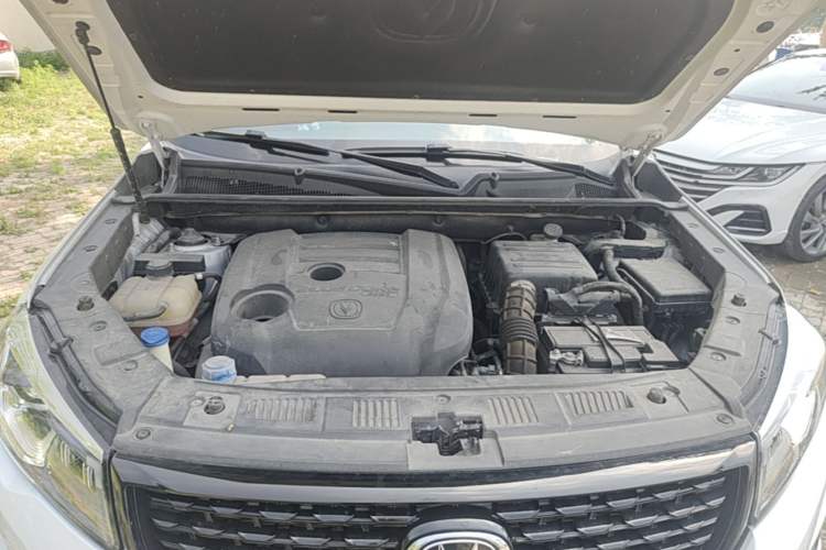 Used CHANGAN CS75 2021 Honor Million Edition 280T DCT Navigation Model Engine Bay