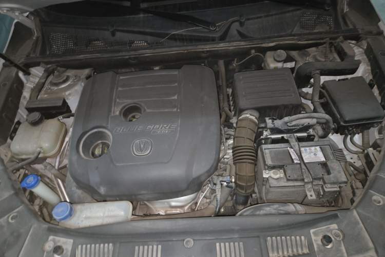 Used CHANGAN CS75 2021 Honor Million Edition 280T DCT Navigation Model Engine Bay