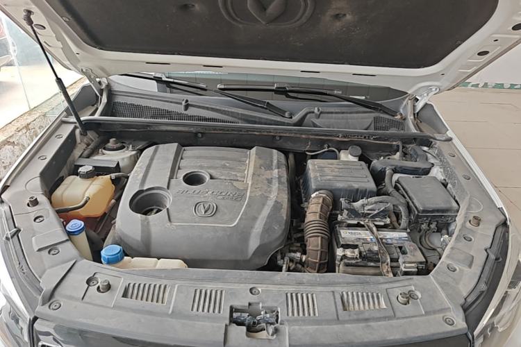 Used CHANGAN CS75 2021 Honor Million Edition 280T DCT Luxury Model Engine Bay