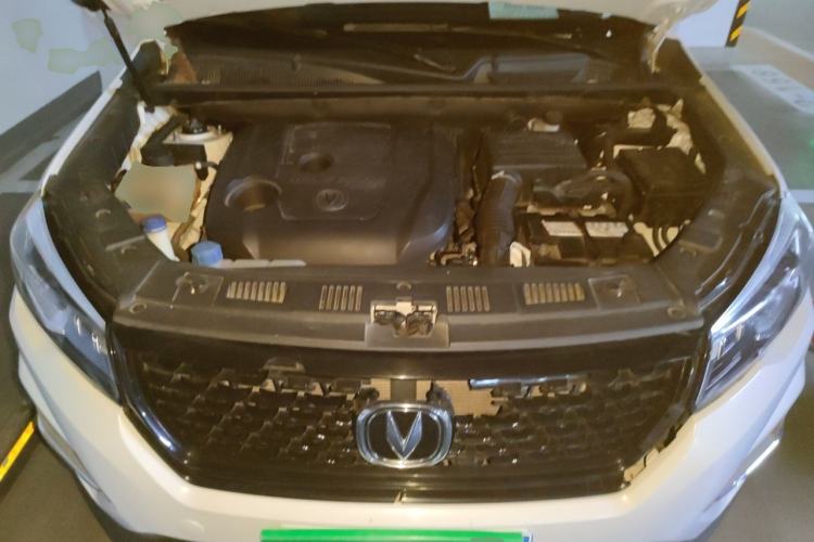 Used CHANGAN CS75 2021 Honor Million Edition 280T DCT Navigation Model Engine Bay
