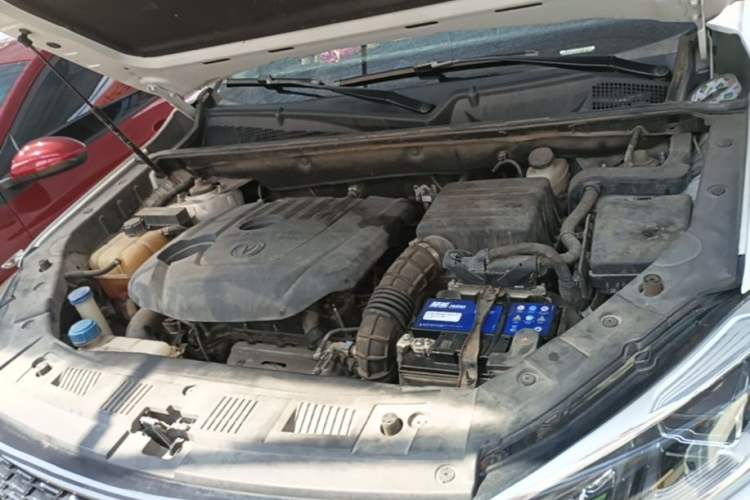 Used CHANGAN CS75 2021 Honor Million Edition 280T DCT Luxury Model Engine Bay