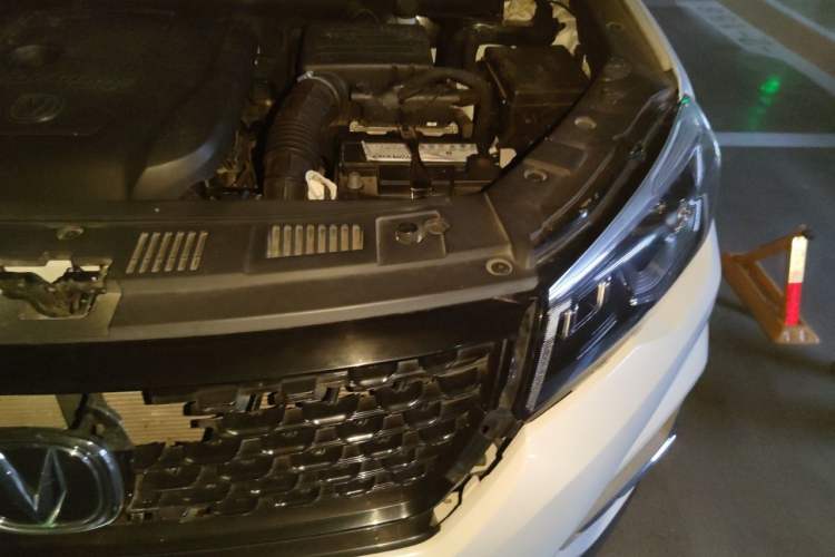 Used CHANGAN CS75 2021 Honor Million Edition 280T DCT Navigation Model Engine Bay Left