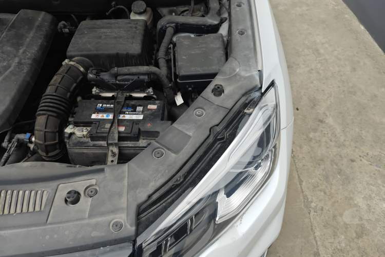 Used CHANGAN CS75 2021 Honor Million Edition 280T DCT Luxury Model Engine Bay Left