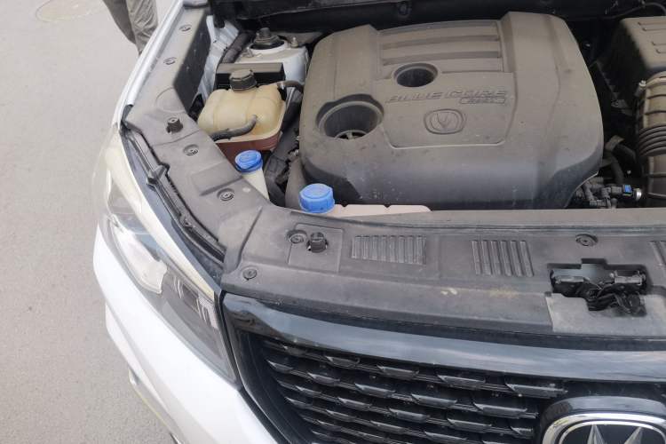 Used CHANGAN CS75 2021 Honor Million Edition 280T DCT Luxury Model Engine Bay Right