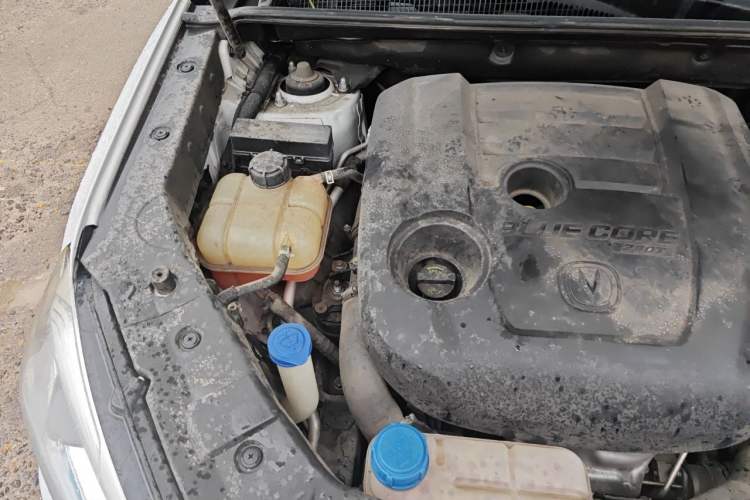 Used CHANGAN CS75 2021 Honor Million Edition 280T DCT Luxury Model Engine Bay Right