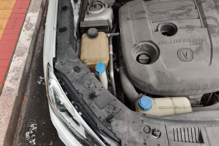 Used CHANGAN CS75 2021 Honor Million Edition 280T Manual Elite Model Engine Bay Right