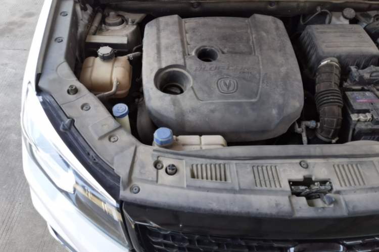 Used CHANGAN CS75 2021 Honor Million Edition 280T DCT Luxury Model Engine Bay Right