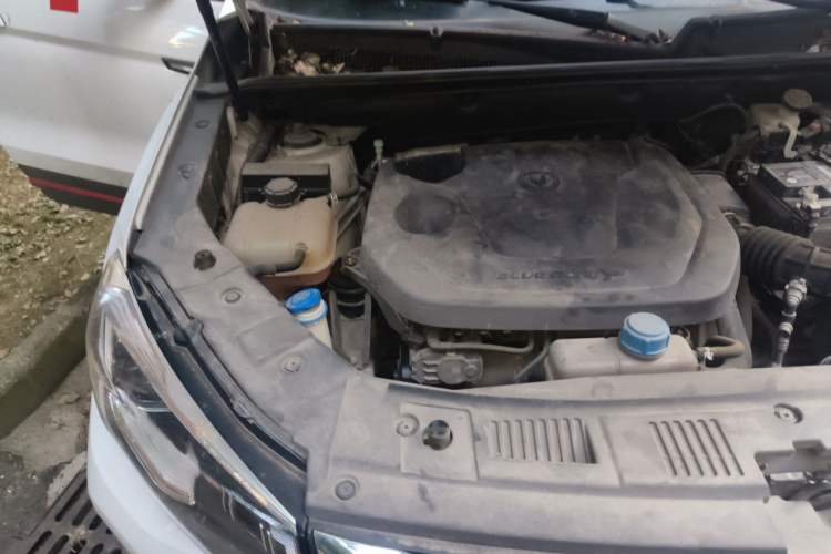 Used CHANGAN CS75 2021 Honor Million Edition 280T DCT Luxury Model Engine Bay Right