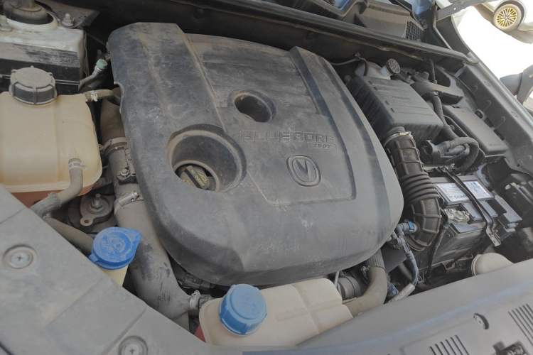 Used CHANGAN CS75 2021 Honor Million Edition 280T DCT Luxury Model Engine Bay Right