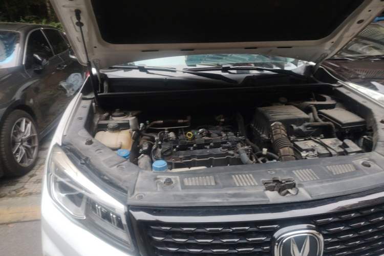 Used CHANGAN CS75 2021 Honor Million Edition 280T DCT Luxury Model Engine Bay Right