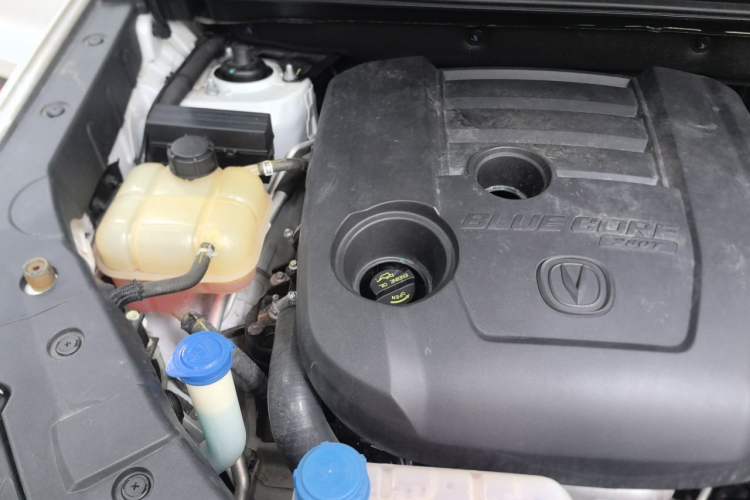 Used CHANGAN CS75 2021 Honor Million Edition 280T DCT Luxury Model Engine Bay Right