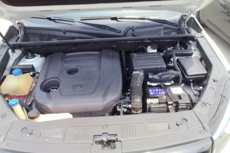 Used CHANGAN CS75 2021 Honor Million Edition 280T DCT Navigation Model Engine Bay