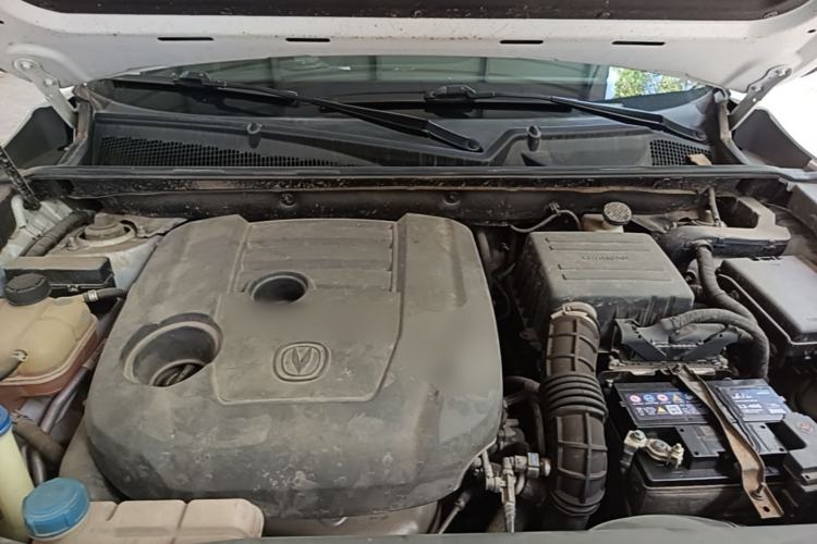 Used CHANGAN CS75 2021 Honor Million Edition 280T DCT Luxury Model Engine Bay