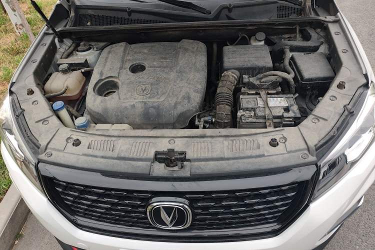 Used CHANGAN CS75 2021 Honor Million Edition 280T DCT Navigation Model Engine Bay