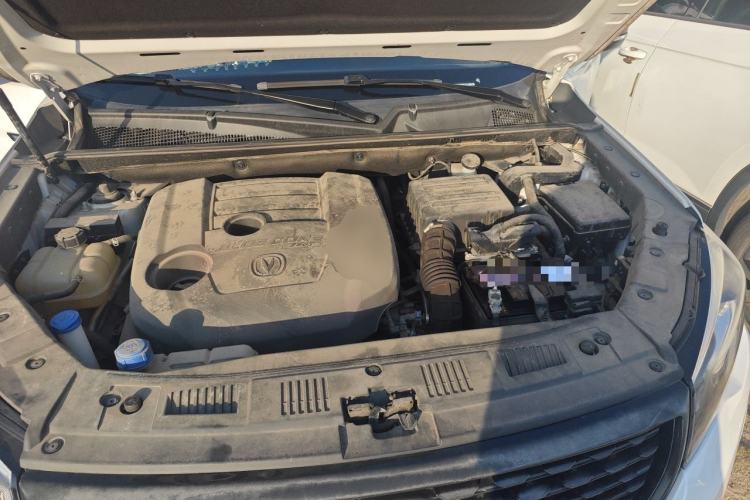 Used CHANGAN CS75 2021 Honor Million Edition 280T DCT Luxury Model Engine Bay