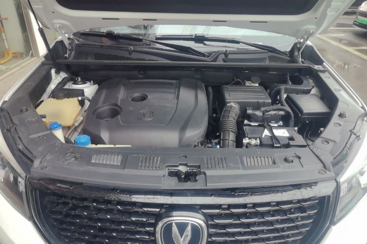 Used CHANGAN CS75 2021 Honor Million Edition 280T DCT Luxury Model Engine Bay