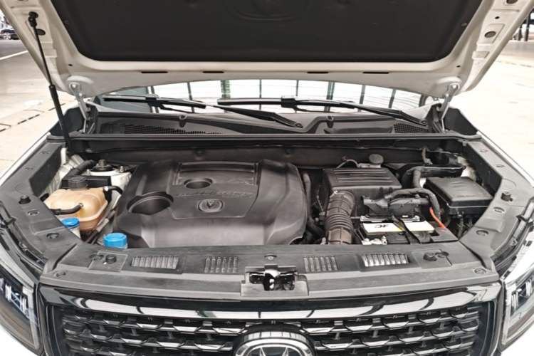 Used CHANGAN CS75 2021 Honor Million Edition 280T DCT Navigation Model Engine Bay