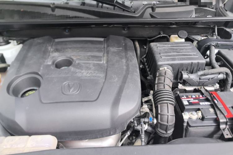 Used CHANGAN CS75 2021 Honor Million Edition 280T DCT Luxury Model Engine Bay