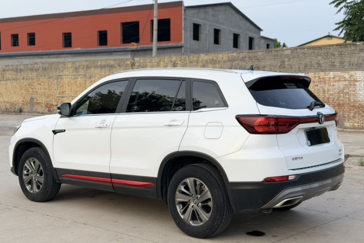 Used CHANGAN CS75 2021 Honor Million Edition 280T DCT Luxury Model Exterior 1