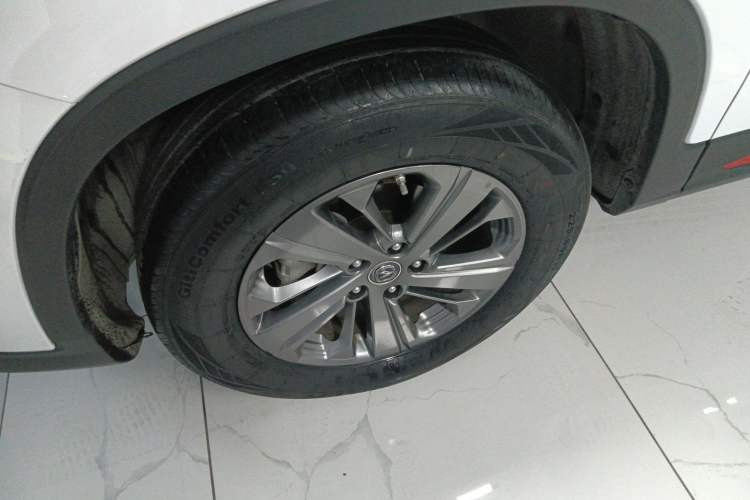 Used CHANGAN CS75 2021 Honor Million Edition 280T DCT Luxury Model Exterior 2