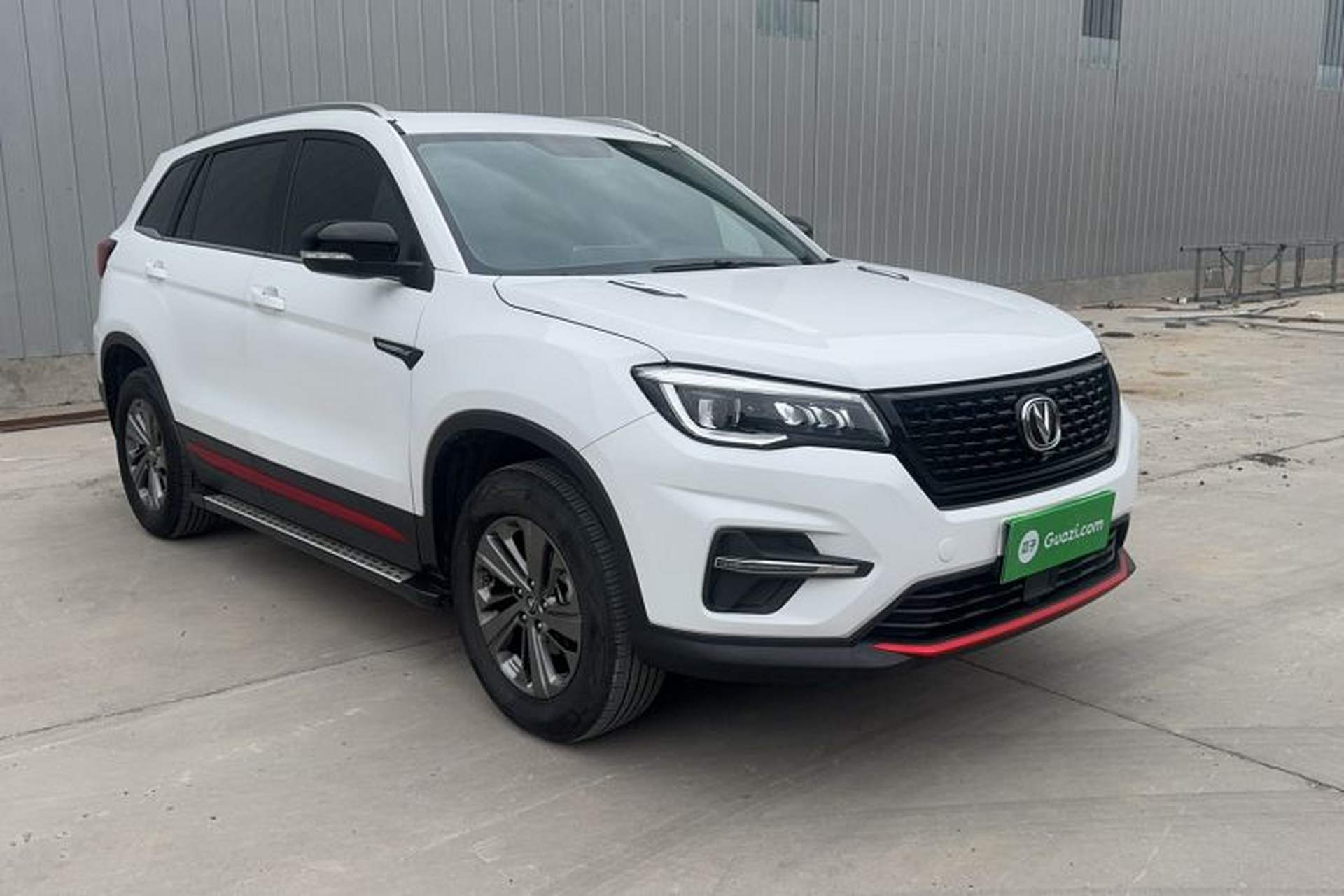 Used CHANGAN CS75 2021 Honor Million Edition 280T DCT Luxury Model Exterior 2