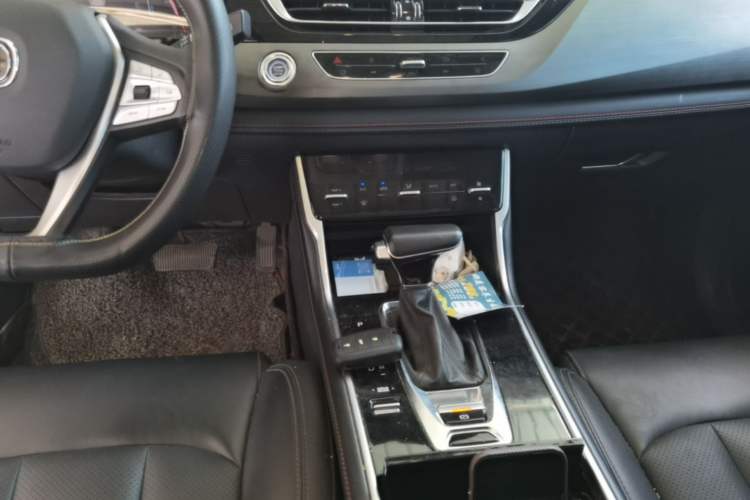 Used CHANGAN CS75 2021 Honor Million Edition 280T DCT Prestige Model Gear Lever