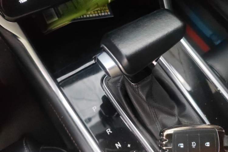 Used CHANGAN CS75 2021 Honor Million Edition 280T DCT Navigation Model Gear Lever