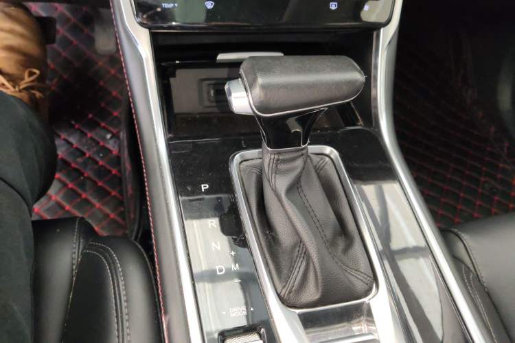 Used CHANGAN CS75 2021 Honor Million Edition 280T DCT Prestige Model Gear Lever