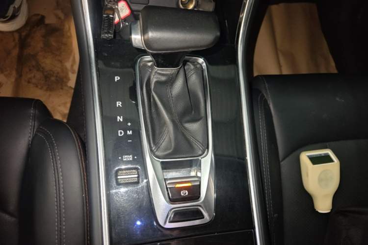 Used CHANGAN CS75 2021 Honor Million Edition 280T DCT Prestige Model Gear Lever