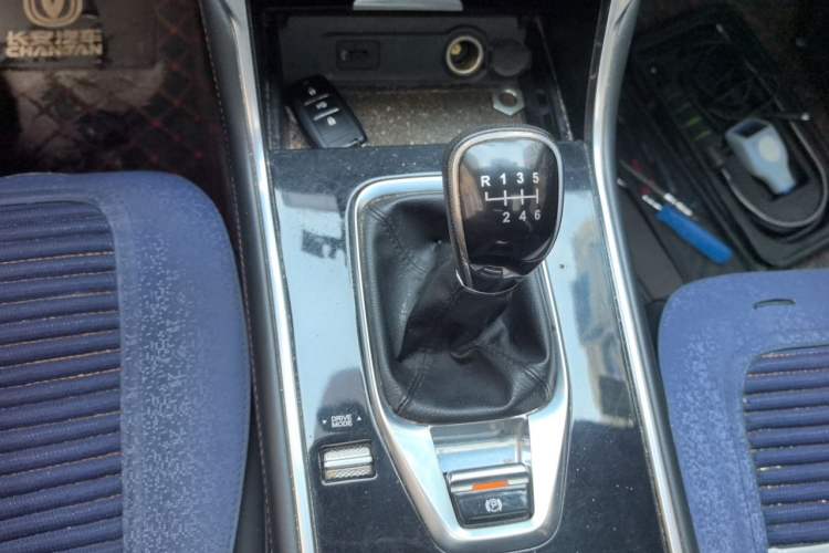 Used CHANGAN CS75 2021 Honor Million Edition 280T Manual Elite Model Gear Lever