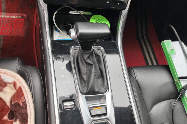 Used CHANGAN CS75 2021 Honor Million Edition 280T DCT Navigation Model Gear Lever