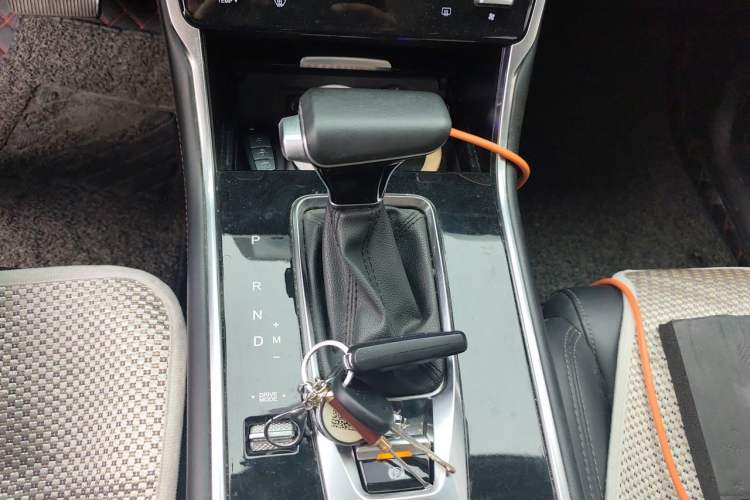 Used CHANGAN CS75 2021 Honor Million Edition 280T DCT Navigation Model Gear Lever