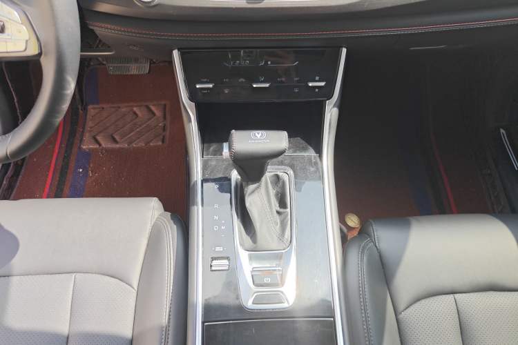 Used CHANGAN CS75 2021 Honor Million Edition 280T DCT Luxury Model Gear Lever