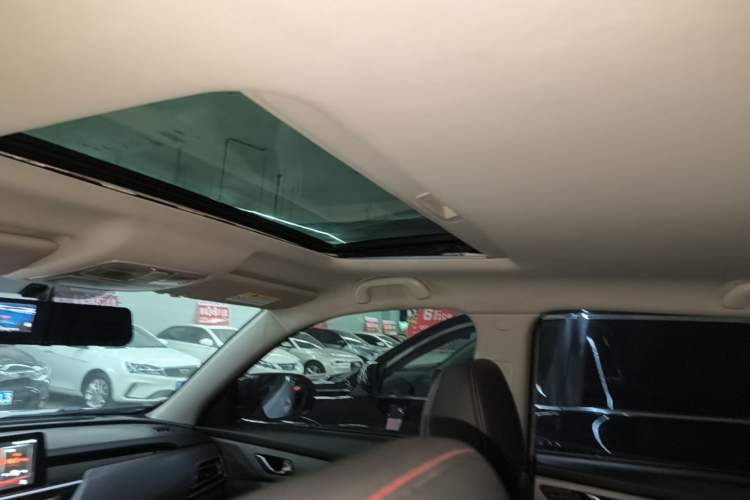 Used CHANGAN CS75 2021 Honor Million Edition 280T DCT Luxury Model Headliner