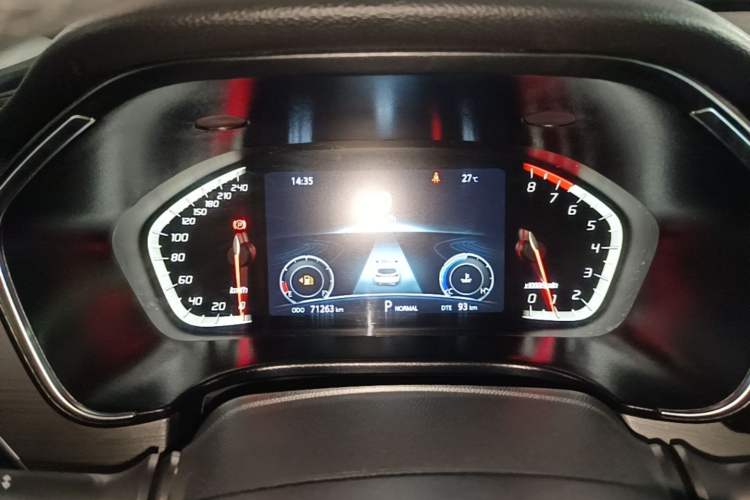 Used CHANGAN CS75 2021 Honor Million Edition 280T DCT Navigation Model Instrument Cluster