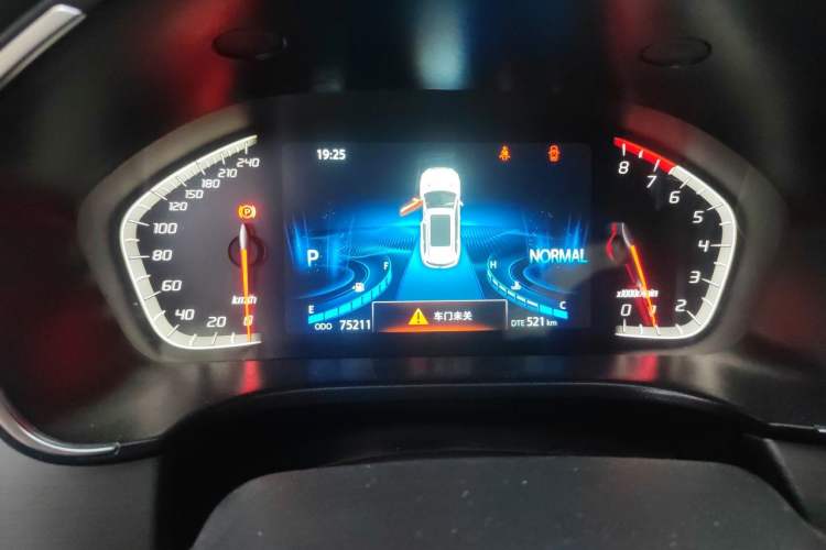 Used CHANGAN CS75 2021 Honor Million Edition 280T DCT Navigation Model Instrument Cluster