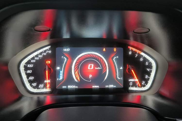 Used CHANGAN CS75 2021 Honor Million Edition 280T DCT Luxury Model Instrument Cluster
