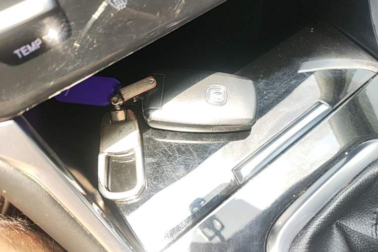Used CHANGAN CS75 2021 Honor Million Edition 280T Manual Elite Model Interior 1