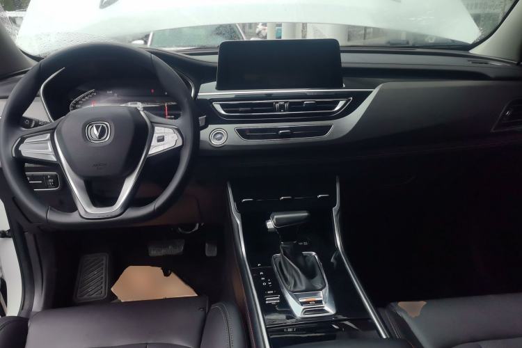 Used CHANGAN CS75 2021 Honor Million Edition 280T DCT Luxury Model Interior 2