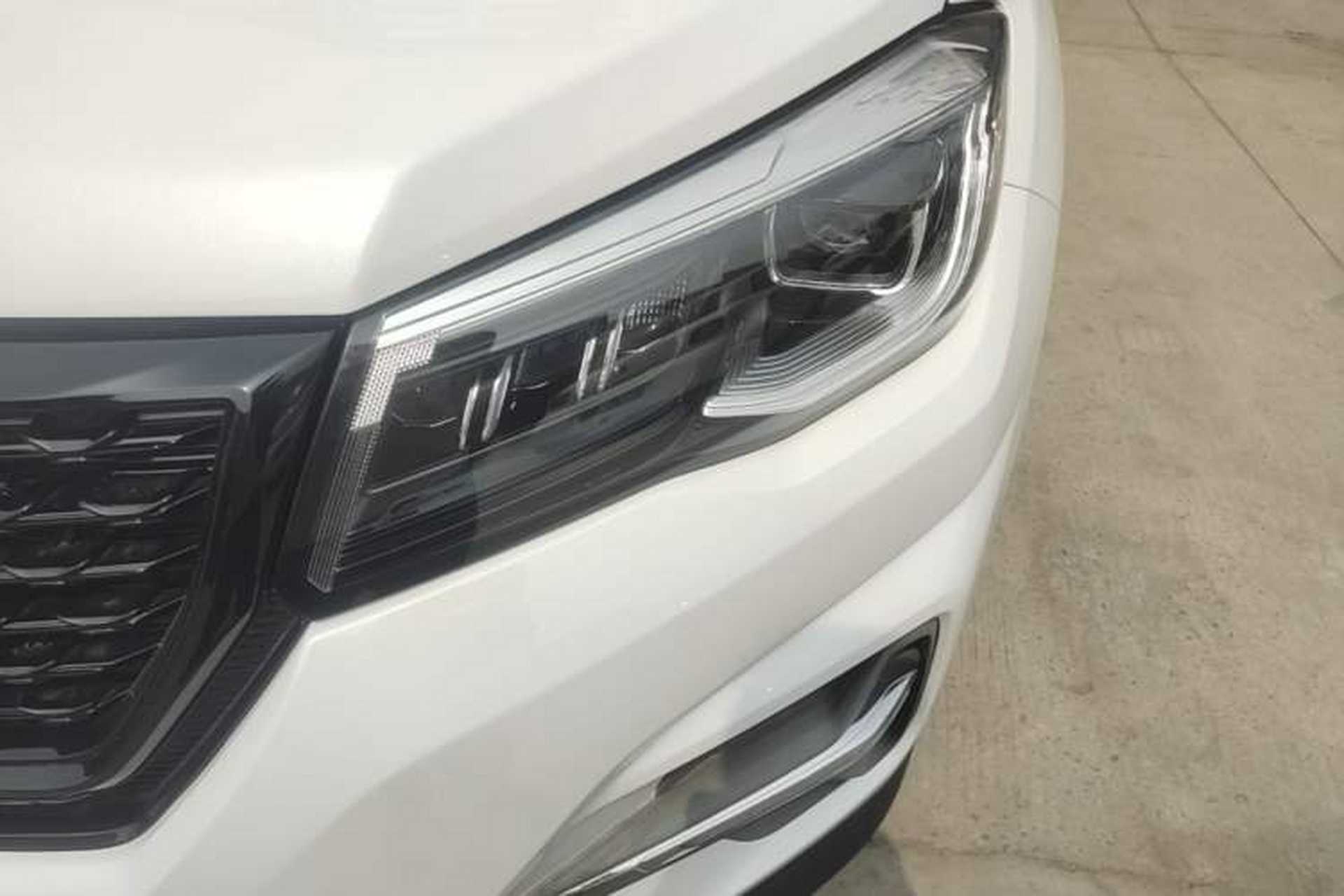 Used CHANGAN CS75 2021 Honor Million Edition 280T Manual Elite Model Left Front Headlight