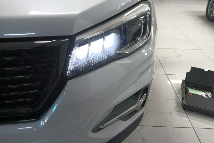 Used CHANGAN CS75 2021 Honor Million Edition 280T DCT Luxury Model Left Front Headlight