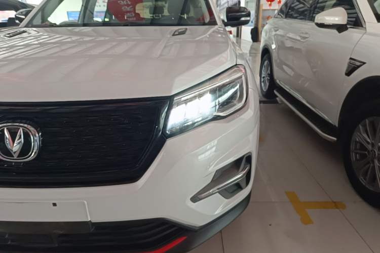 Used CHANGAN CS75 2021 Honor Million Edition 280T DCT Navigation Model Left Front Headlight