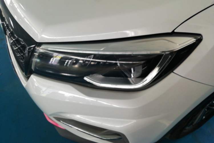 Used CHANGAN CS75 2021 Honor Million Edition 280T DCT Luxury Model Left Front Headlight