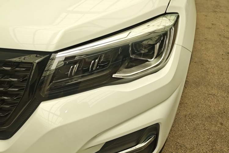 Used CHANGAN CS75 2021 Honor Million Edition 280T DCT Navigation Model Left Front Headlight